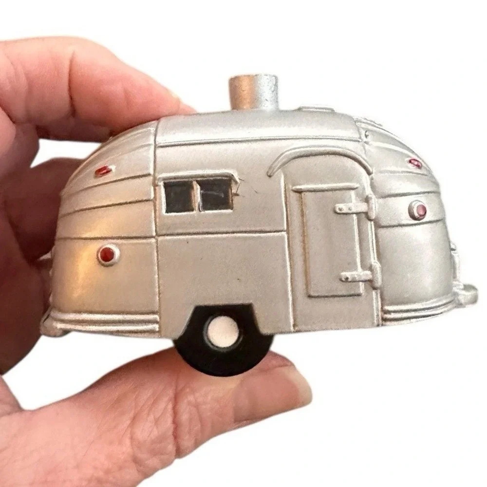 Rivers Edge Airstream Trailer Light Covers 10pc Silver Vintage Camper Decor New